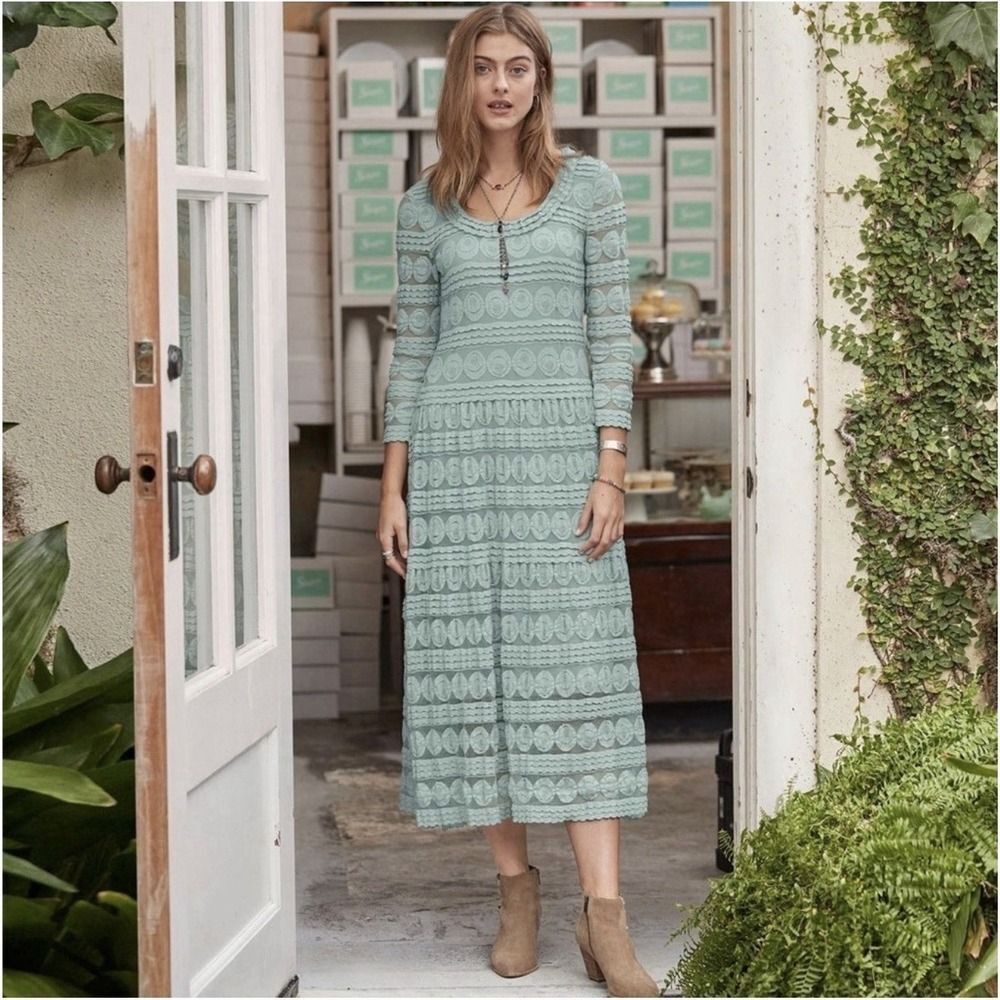 Sundance Willow lace midi dress. Dusty aqua green blue. Sz S